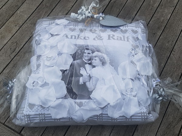 Kissenhülle aus Bio Baumwolle mit Foto und Text personalisiert Hochzeit